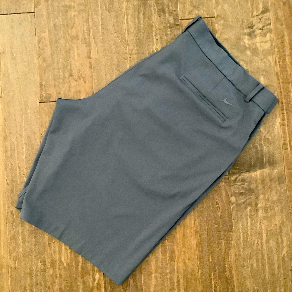 Nike Golf Dri-Fit Dark Gray  Standard Fit Shorts, Size 40
